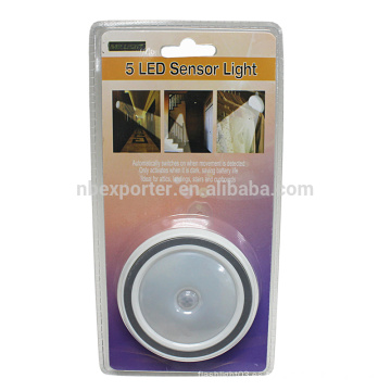 BT-4662 Fuente de alimentación de la batería de 3 * AAA Luz del movimiento del sensor de 5 LED